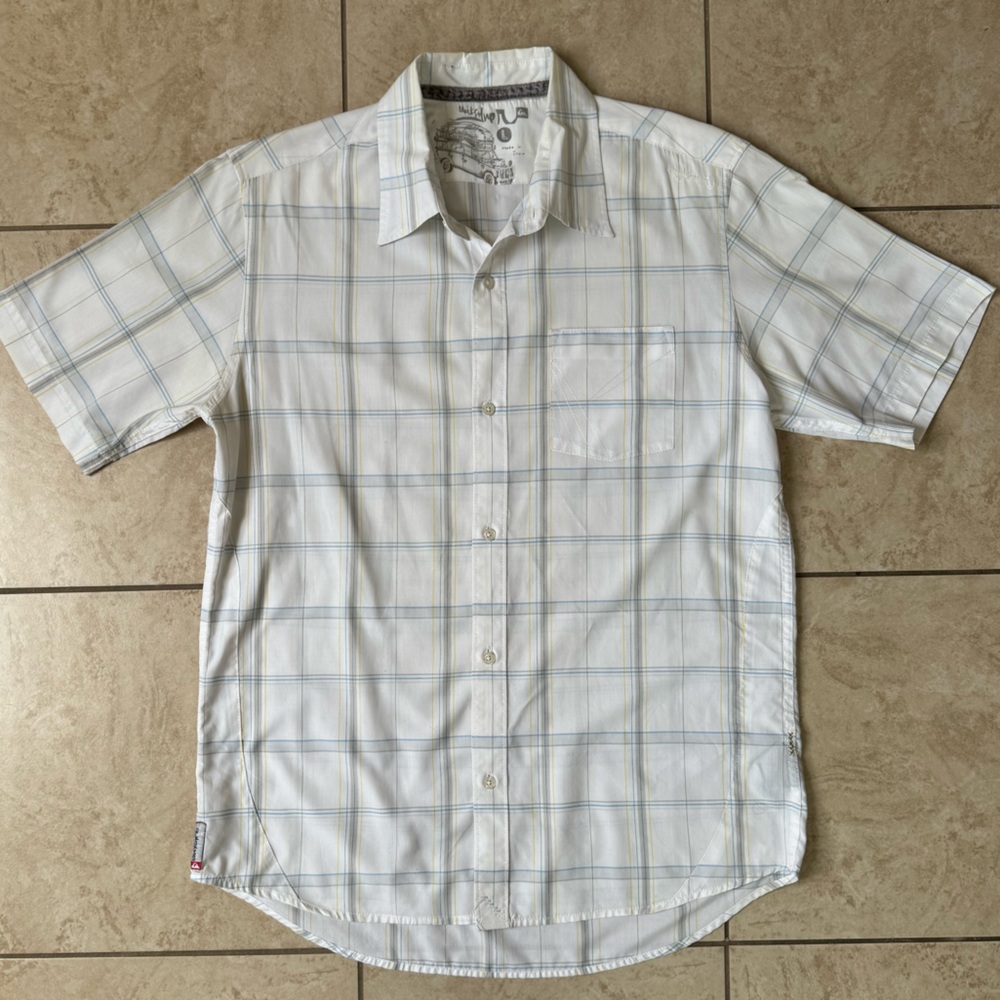 Quiksilver Plaid Short Sleeve Button Down Shirt